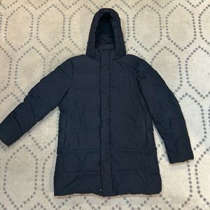 Uniqlo navy down coat with detachable hood